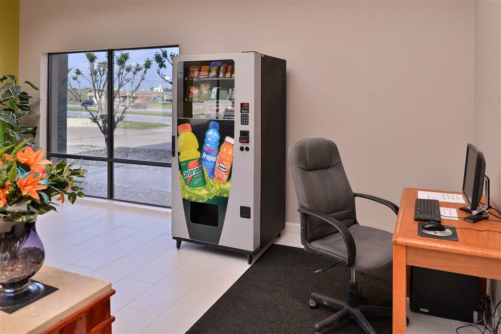 Red Roof Inn & Suites Austin East - Manor Facilidades foto