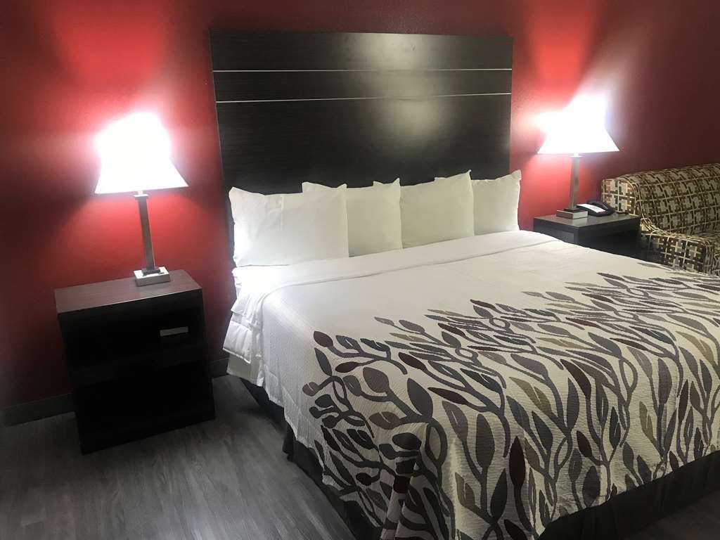 Red Roof Inn & Suites Austin East - Manor Habitación foto